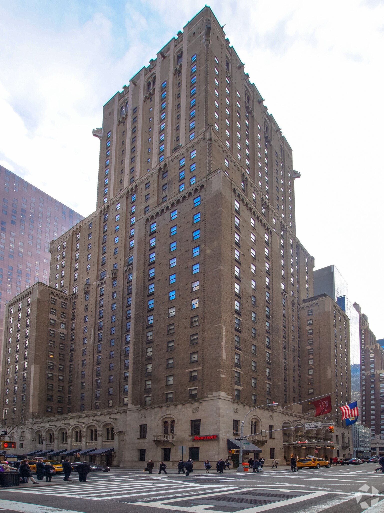 German Fund Manager Sells New York Hotel for 43% Less Than $270 Million Purchase Price