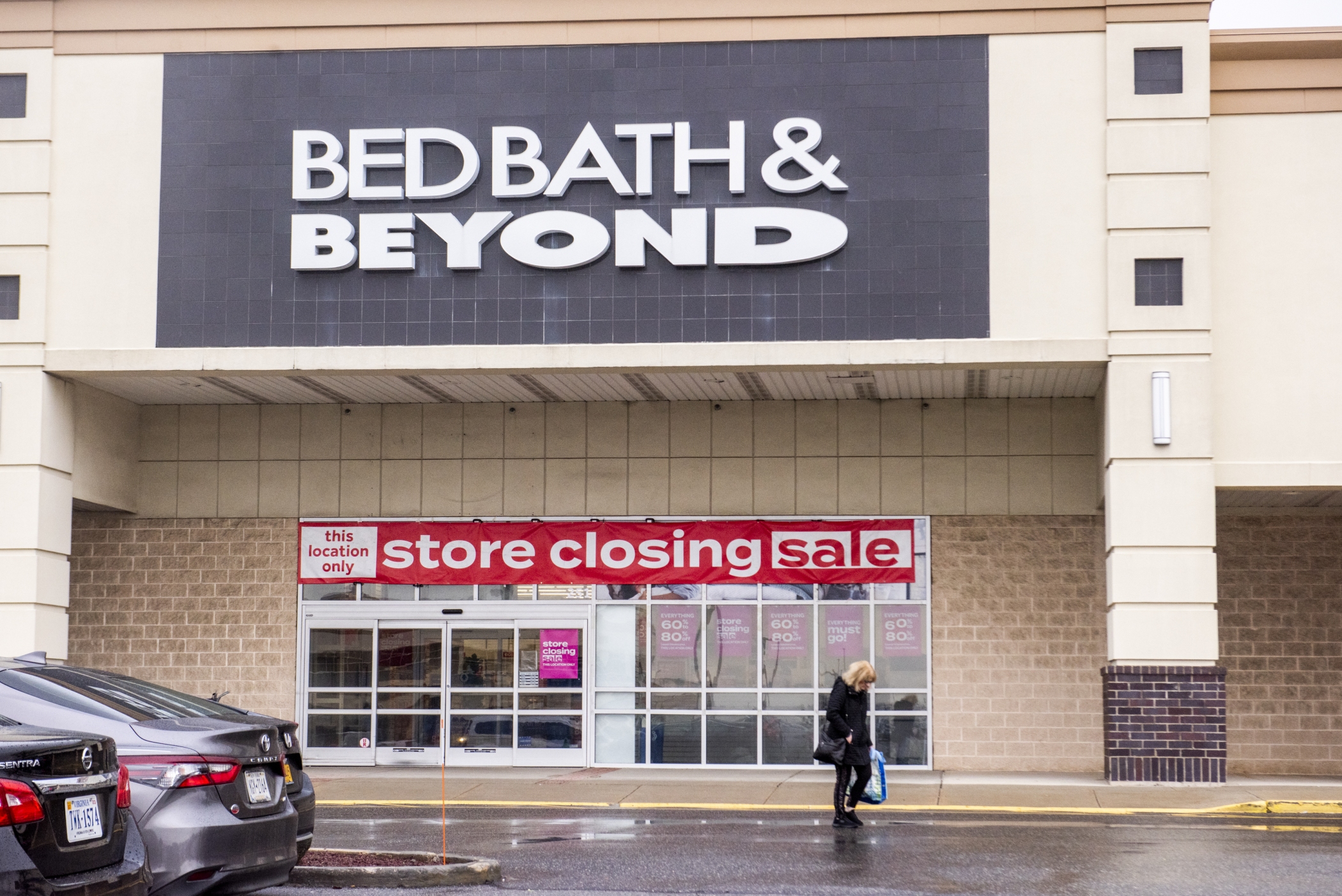 Bed Bath &amp; Beyond is working to avoid bankruptcy. (Getty Images)