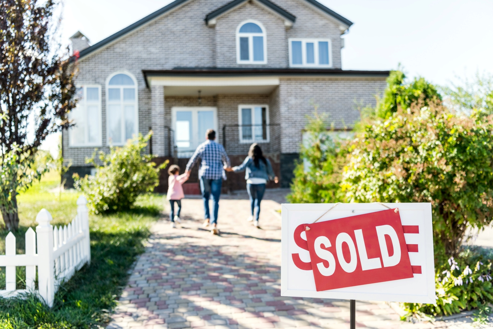 The rate of appreciation slowed in the fourth quarter, though 166 of 186 U.S. metropolitan areas had annual price increases for single-family homes. (Getty Images)