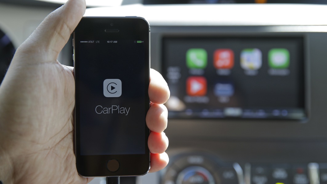 GM plans to phase out Apple CarPlay in EVs, with Google's help