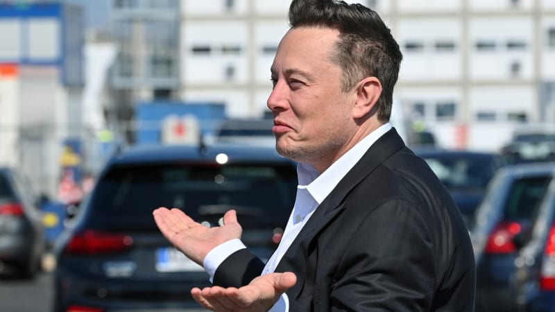 How Musk's 'obsessions' and distractions steered 'Full Self-Driving' off course