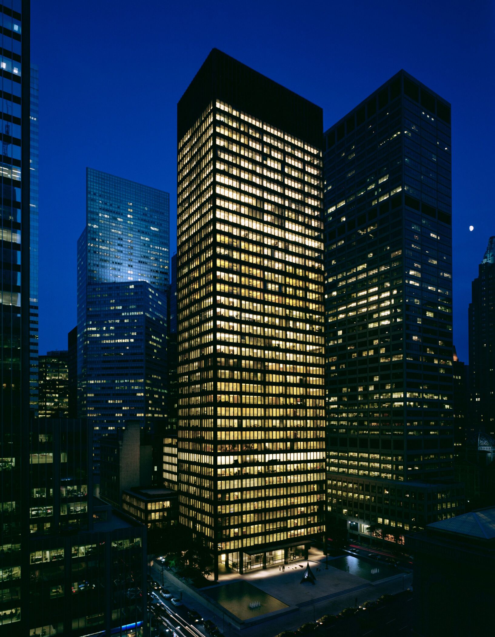 Manhattan’s Landmark Seagram Building is 95% leased after longtime tenant Temasek expanded its footprint in the iconic building. (RFR Realty)