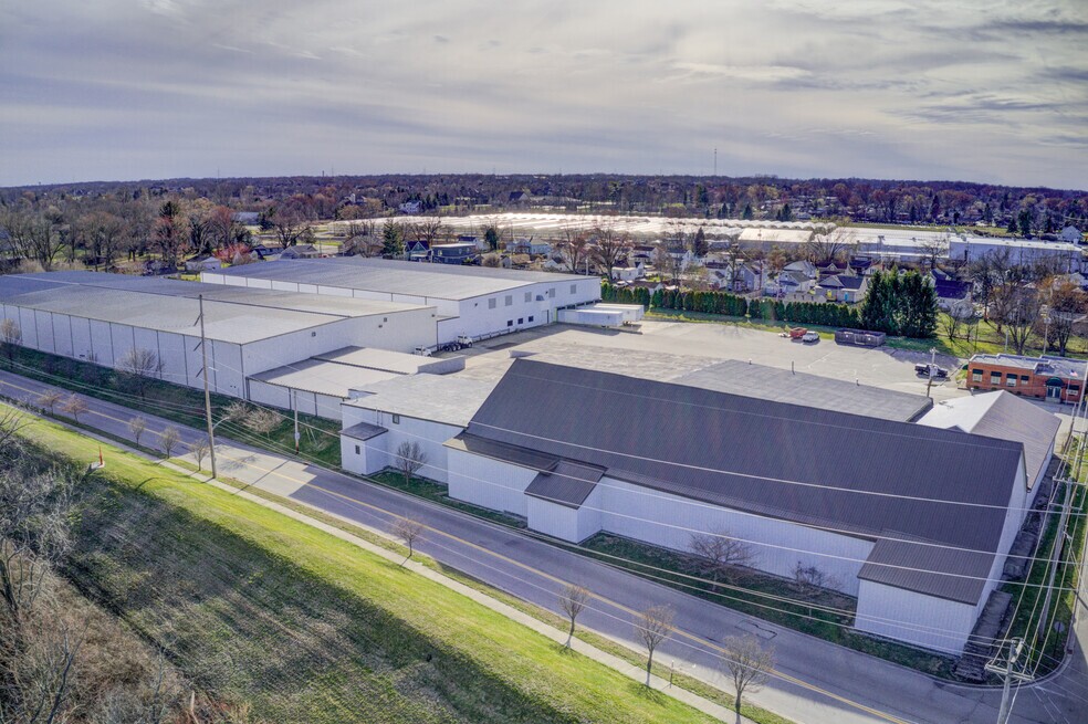 Ryan Logistics leased nearly half of this Tripp City, Ohio, warehouse. (CoStar)