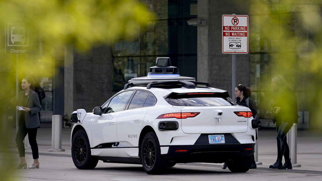 Waymo robotaxis expand operations in Phoenix, San Francisco