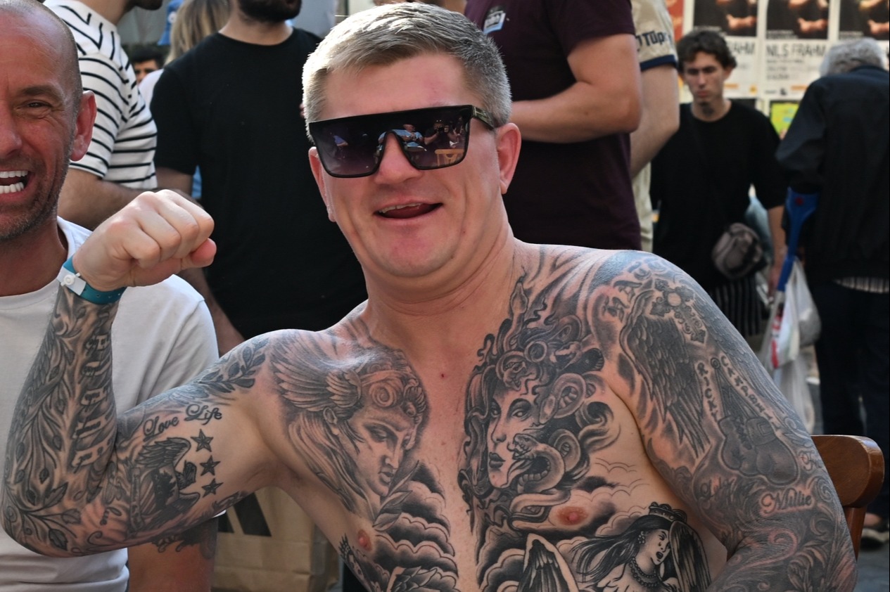 Shirtless Ricky Hatton gets on the beers ahead of Manchester City's Champions League final clash