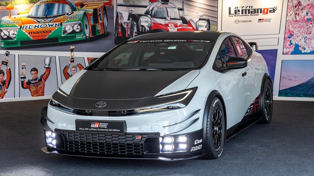 Toyota Prius 24h Le Mans Centennial GR is a hybrid in a racing suit