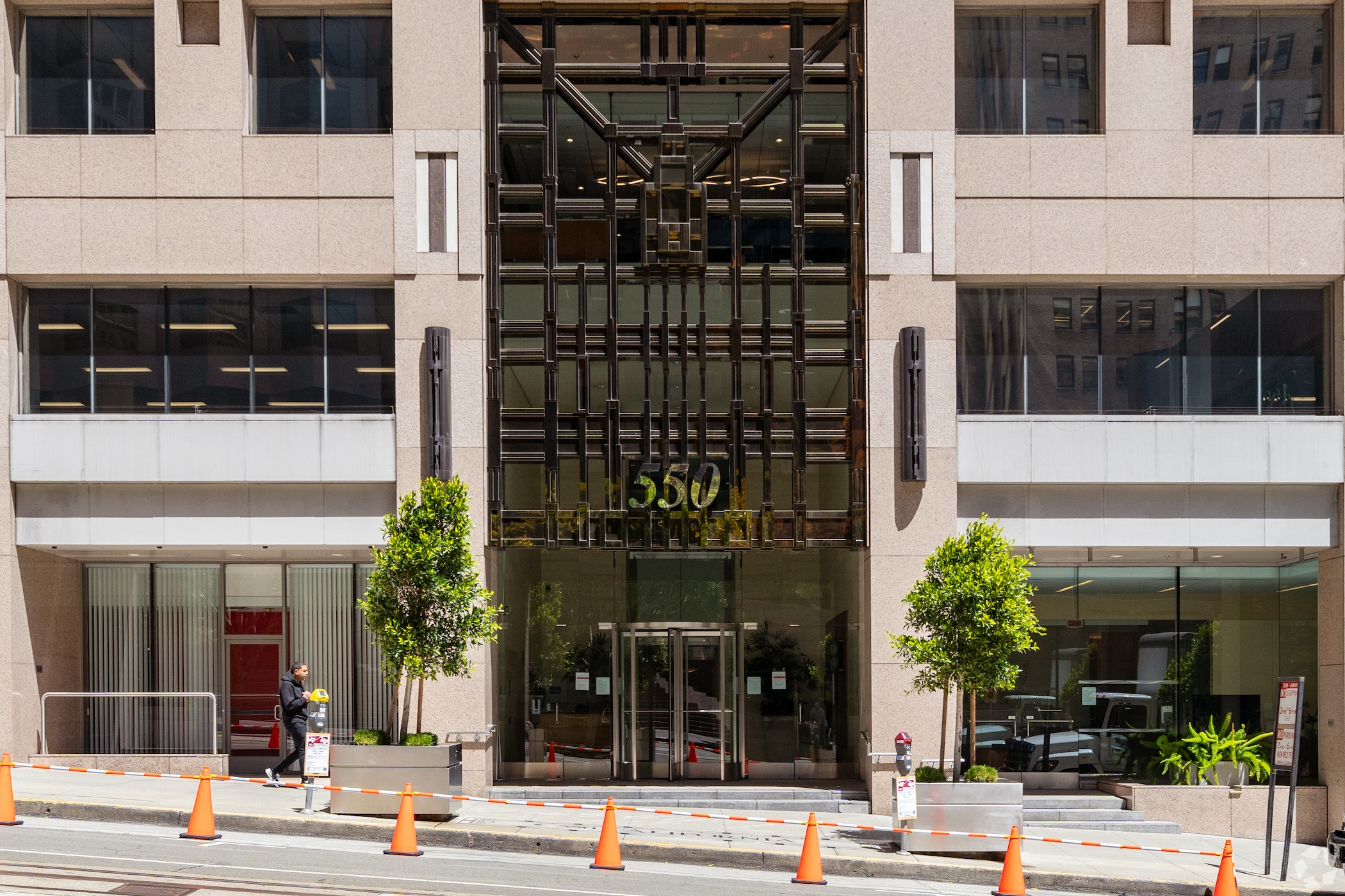 Wells Fargo acquired the San Francisco office tower at 550 California St. for about $110 million in 2005. (CoStar)